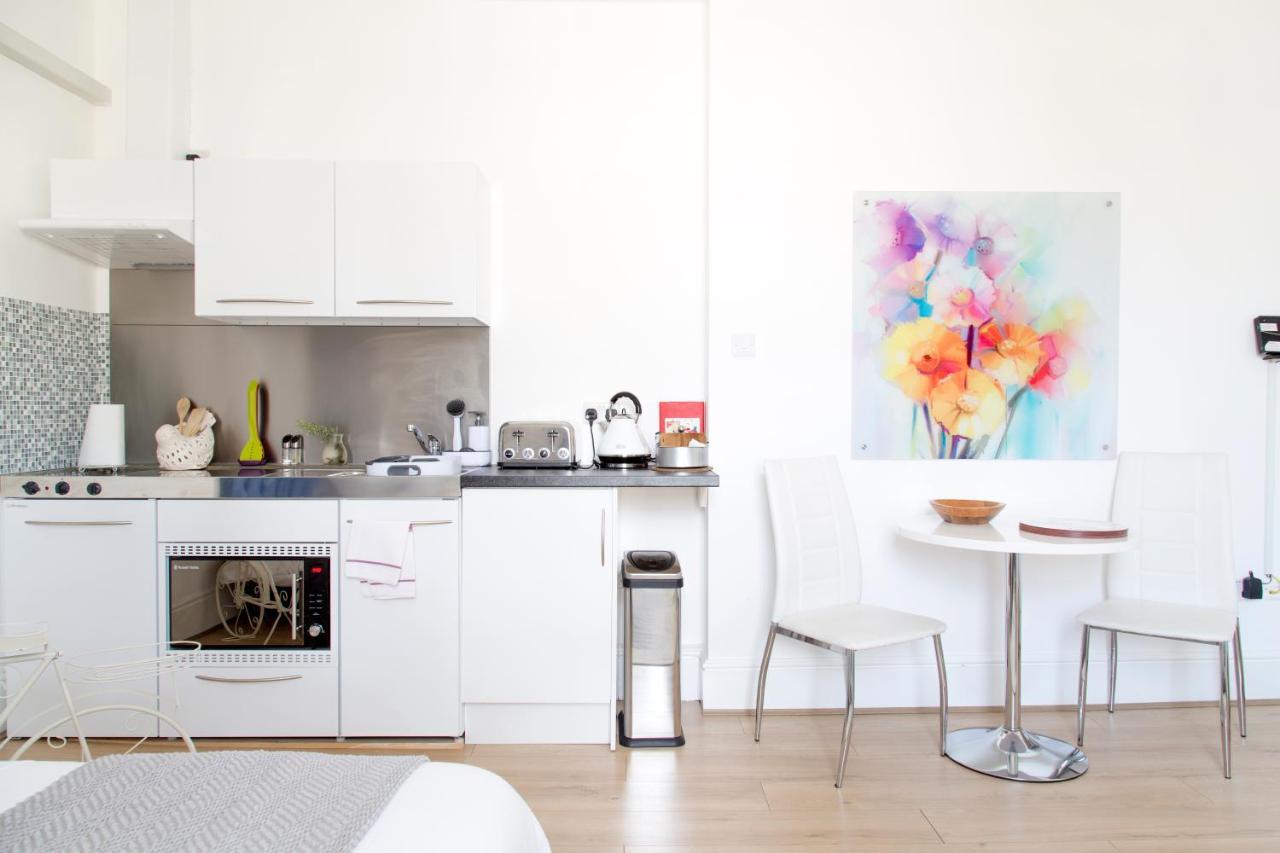 Cambridge City Studios By Payman Club Extérieur photo