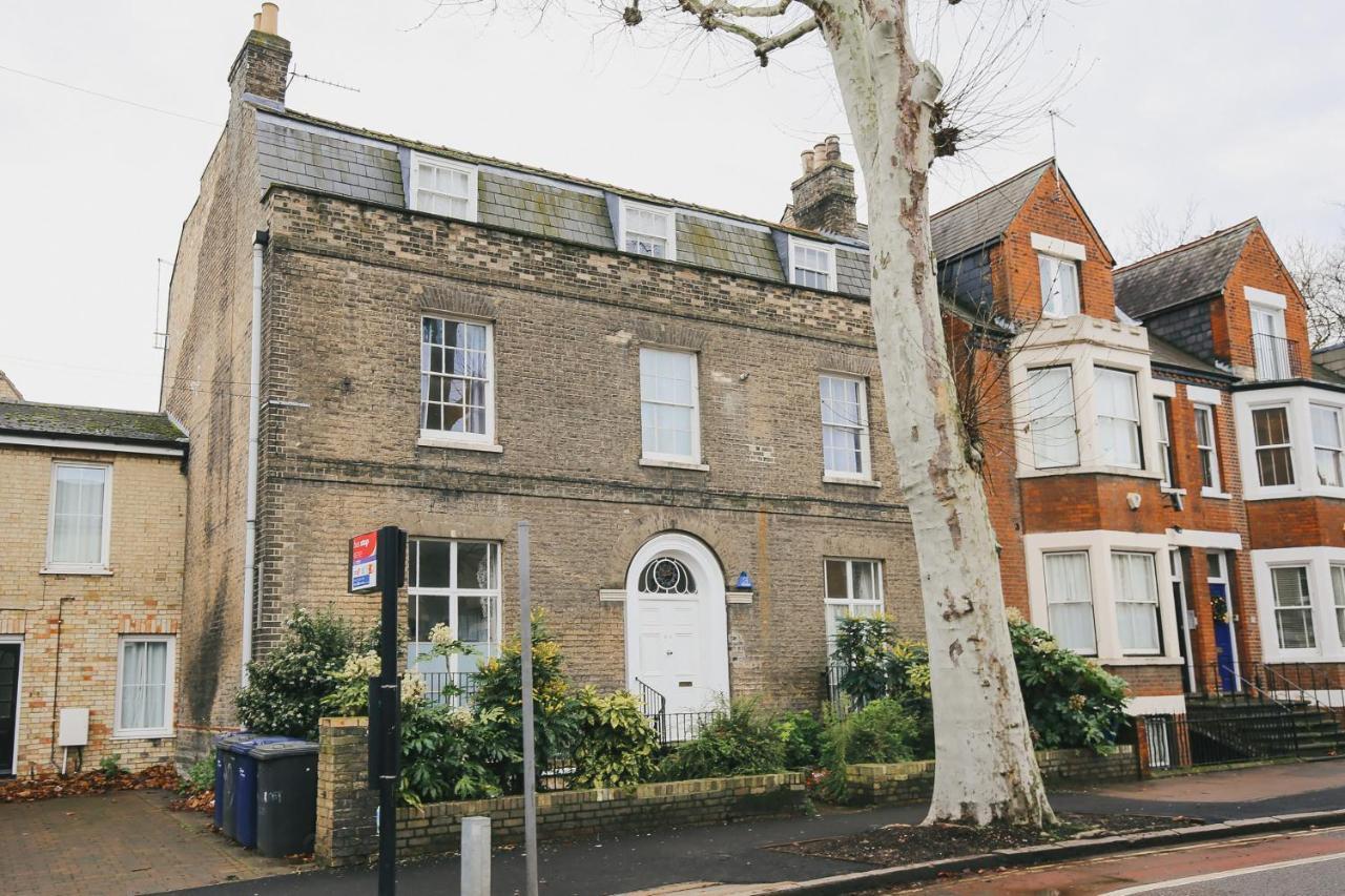 Cambridge City Studios By Payman Club Extérieur photo