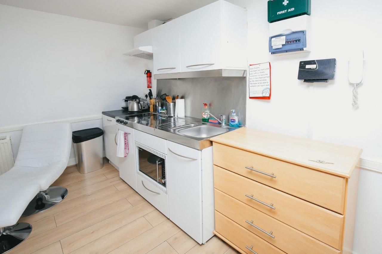 Cambridge City Studios By Payman Club Extérieur photo